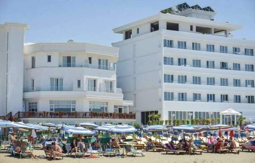 בית מלון כפרי Elesio