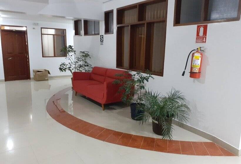 هتل Explorer Deluxe