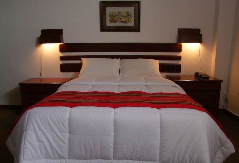 هتل Explorer Deluxe