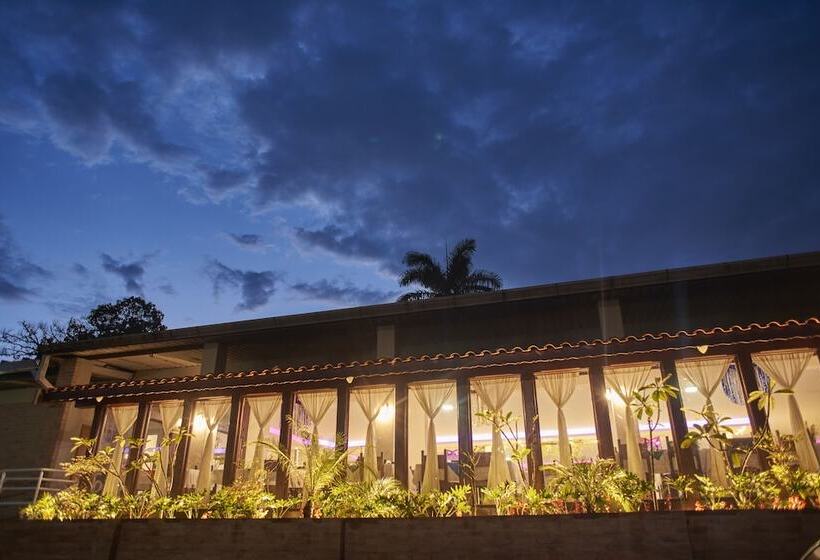 فندق Resort Fazenda Sao João