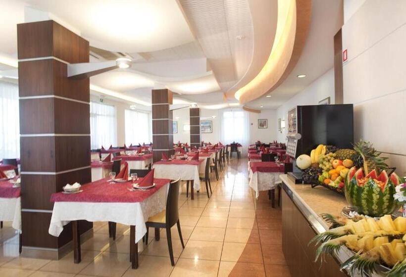 ホテル Internazionale