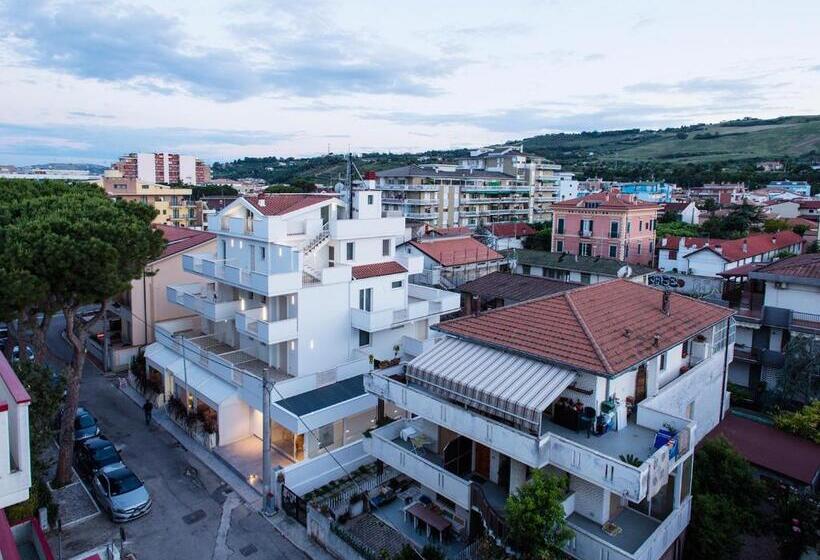 فندق Mane Boutique