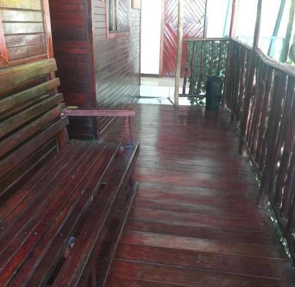 هتل Downtown Montezuma Hostel