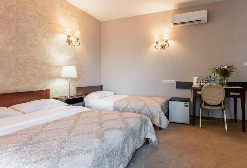 Отель Pod Kasztanami