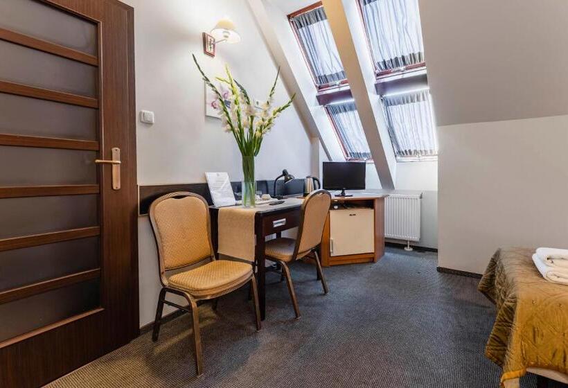 Отель Pod Kasztanami