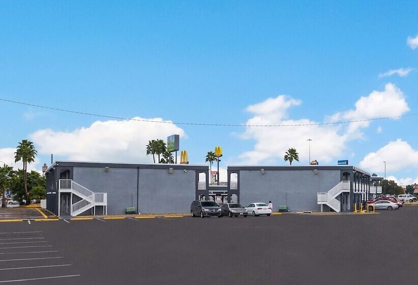 Surestay Hotel Laredo By Best Western