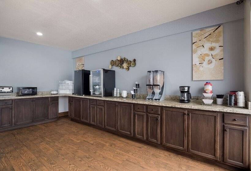 Surestay Hotel Laredo By Best Western