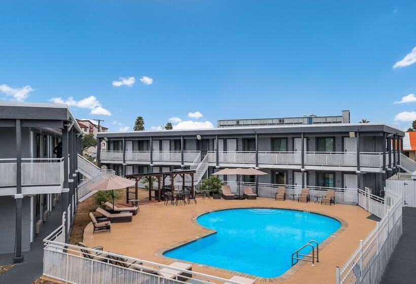 Surestay Hotel Laredo By Best Western