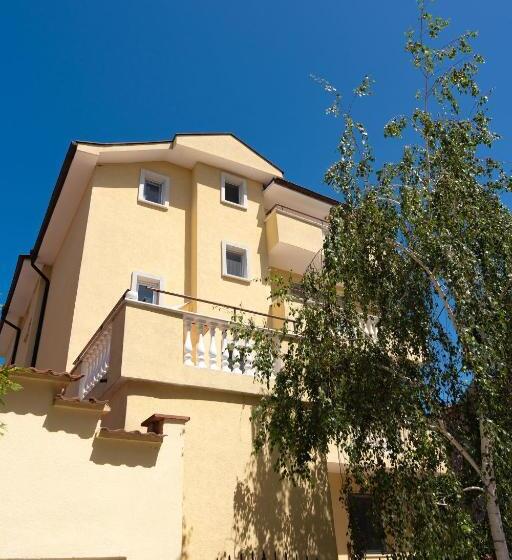 فندق Zlatna Ribka