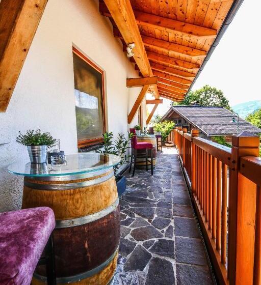 Kia Ora Hotel Restaurant