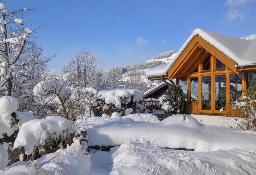 Kia Ora Hotel Restaurant