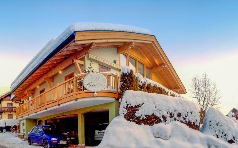 Kia Ora Hotel Restaurant