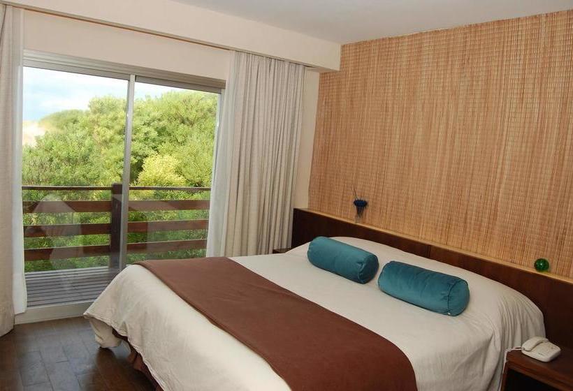 استراحتگاه Careyes Villa De Mar & Spa