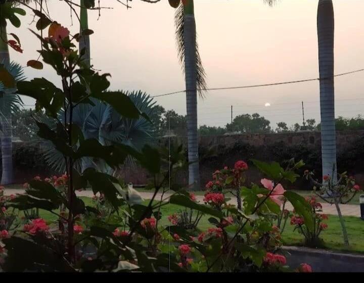 Krishna Heritage Resort