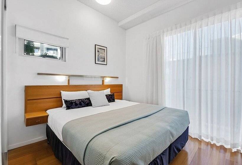 Silver Sea On Sixth Resort