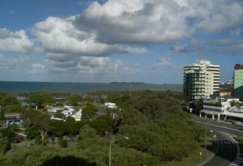 Silver Sea On Sixth Resort