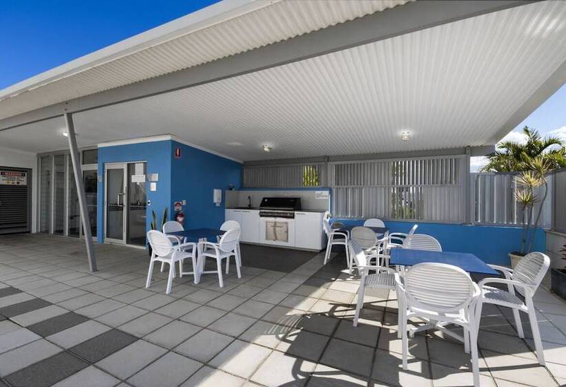 Silver Sea On Sixth Resort