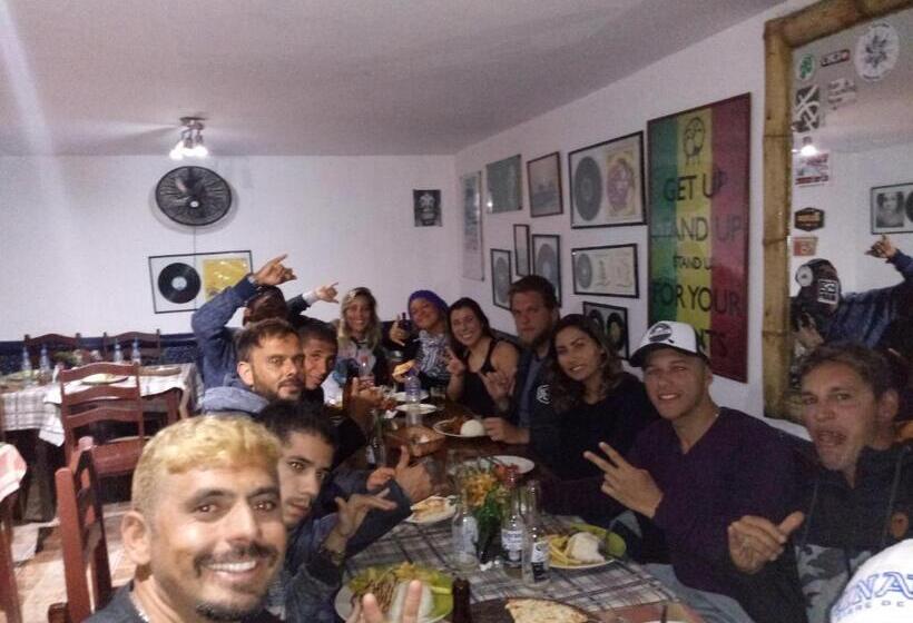 旅馆 My Friend Surf Hostal