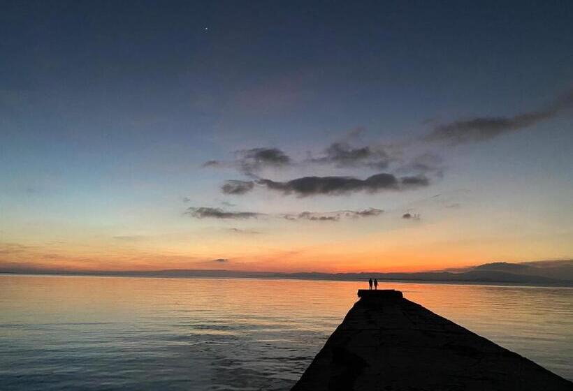 فندق صغير Taketomijima Guesthouse And Je Taime