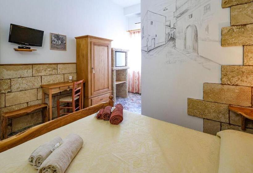مبيت وإفطار Antico Borgo Marchese