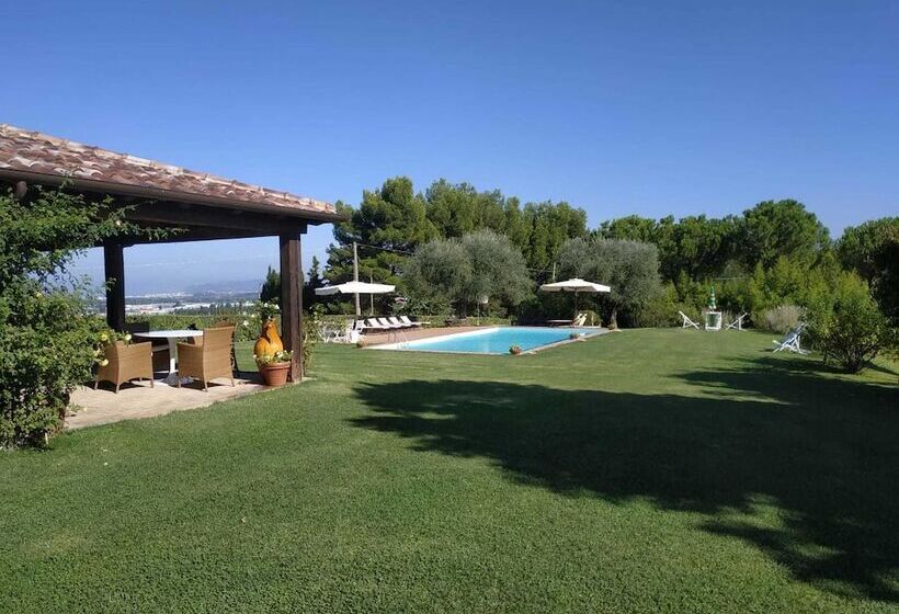 مبيت وإفطار Casa Tentoni   Guest House