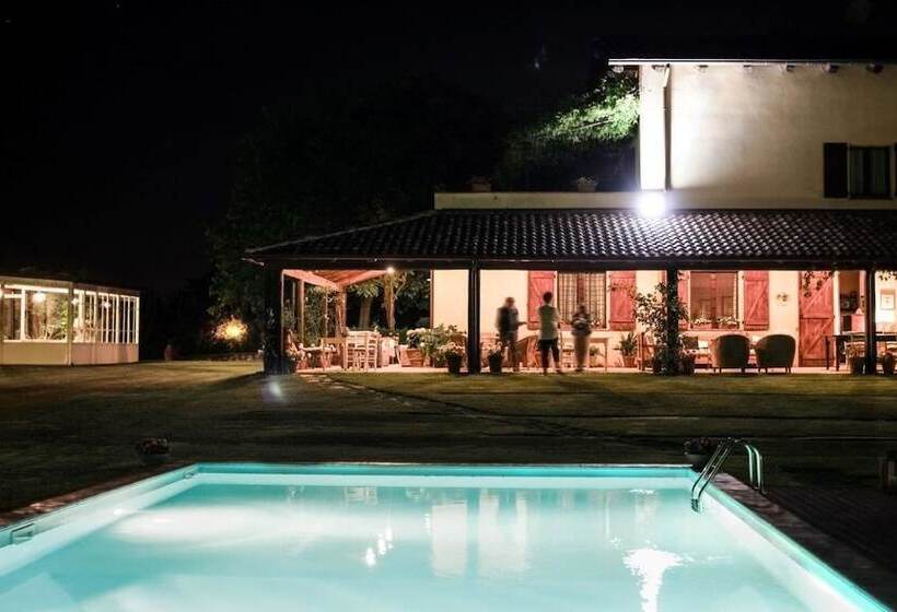 مبيت وإفطار Casa Tentoni   Guest House