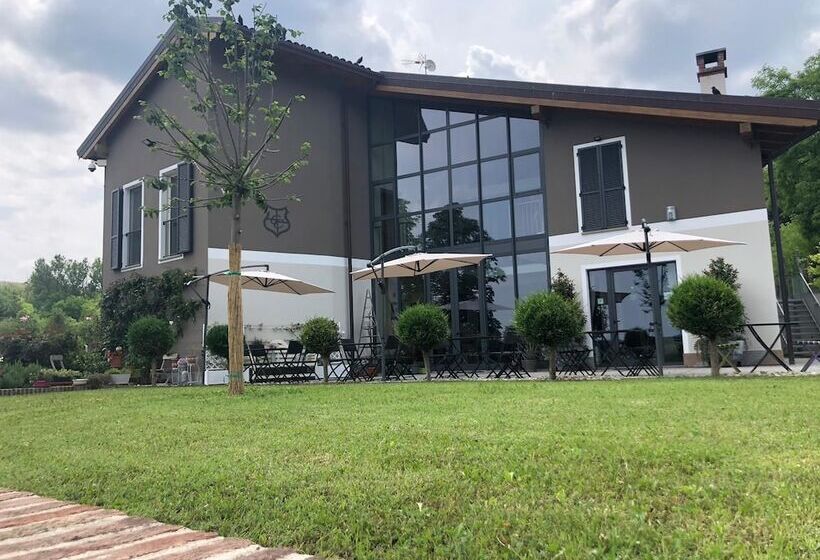 مبيت وإفطار Cascina Castagneto