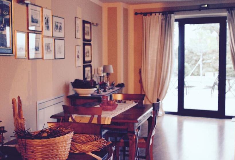 مبيت وإفطار Cascina Castagneto