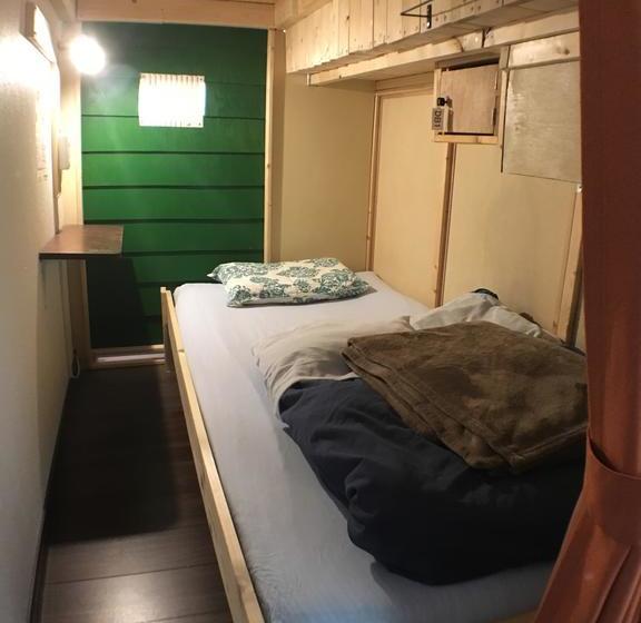 Bed and Breakfast Chitose Guesthouse Yurin