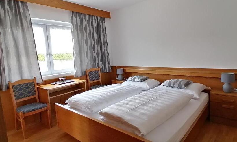 住宿加早餐 Garni Hauenstein