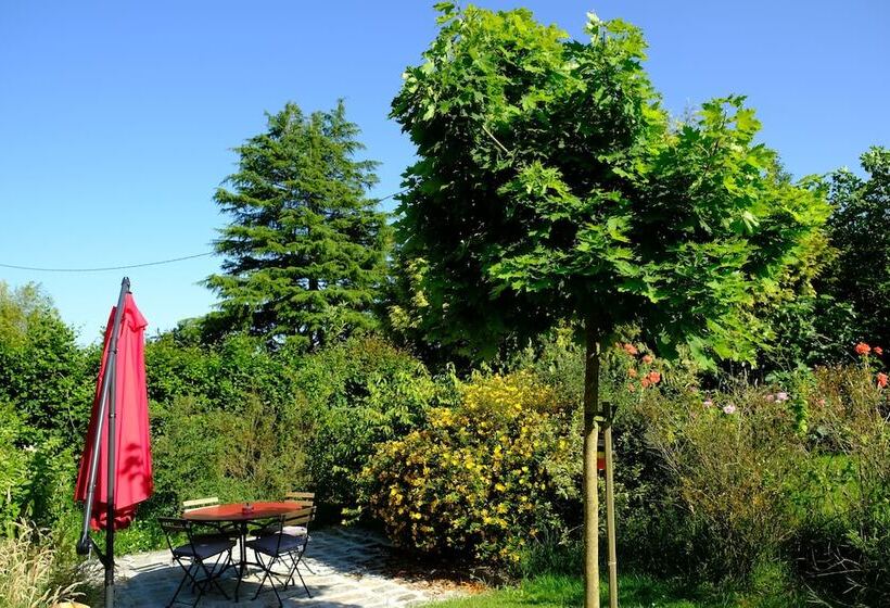 צימר La Maison Jaune à La Janaie