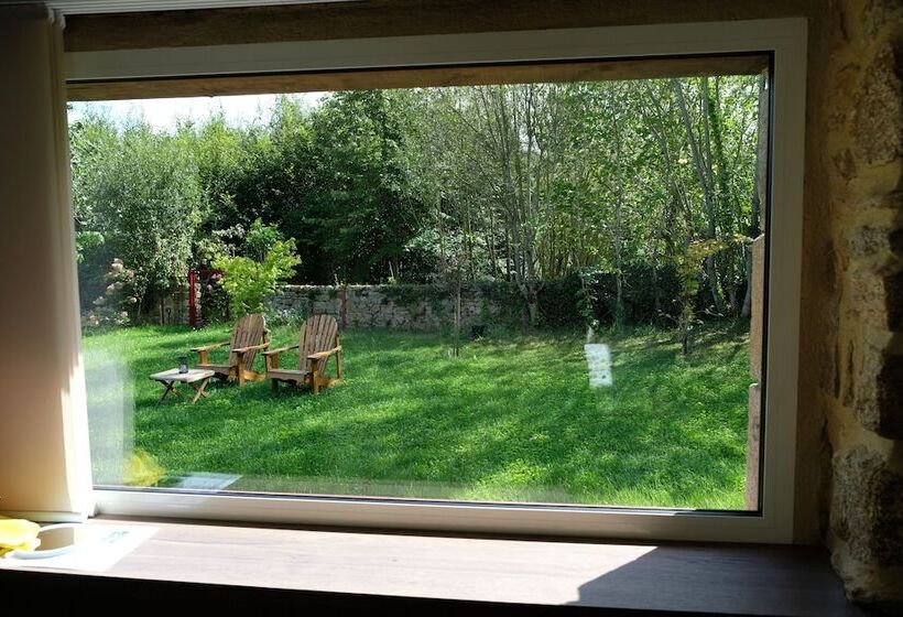 צימר La Maison Jaune à La Janaie