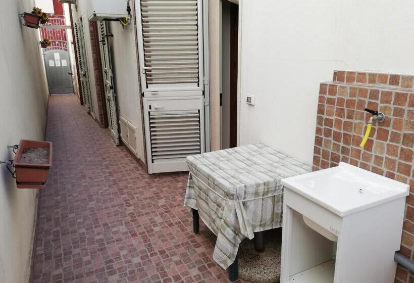 住宿加早餐  La Stanza Alternativa