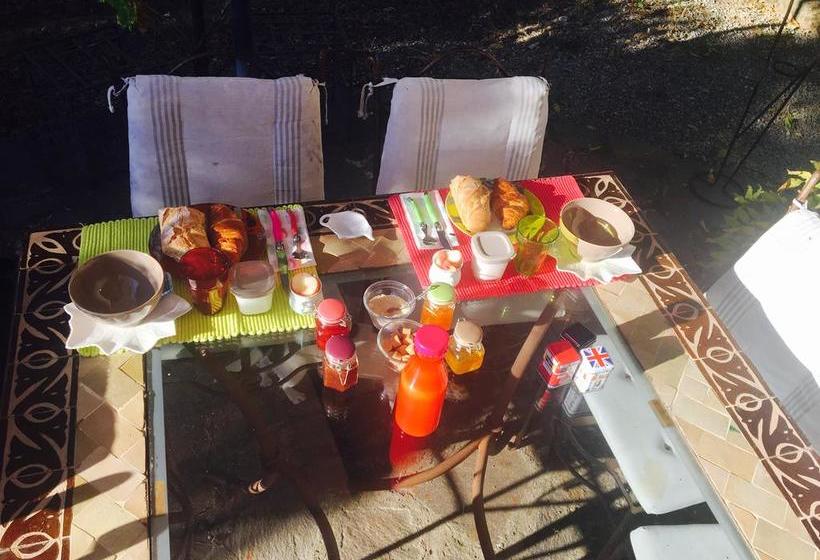 مبيت وإفطار Le Mas Du Centaure