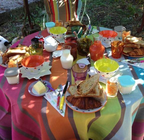 مبيت وإفطار Le Mas Du Centaure