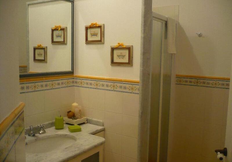 민박 Molo Di Levante   Rent Apartment