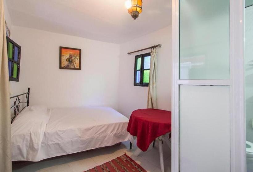 تختخواب و صبحانه Pension Kawtar