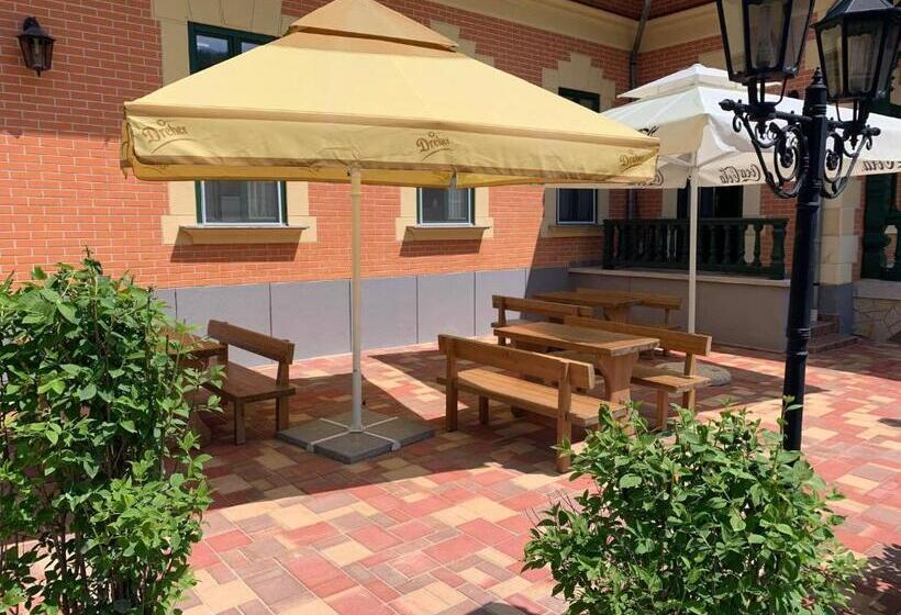 ベッドアンドブレックファースト St. Hubertus étterem és Panzió