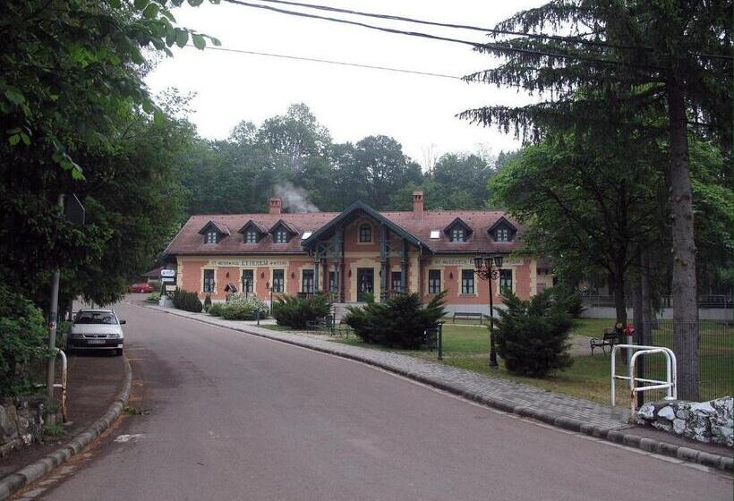 ベッドアンドブレックファースト St. Hubertus étterem és Panzió