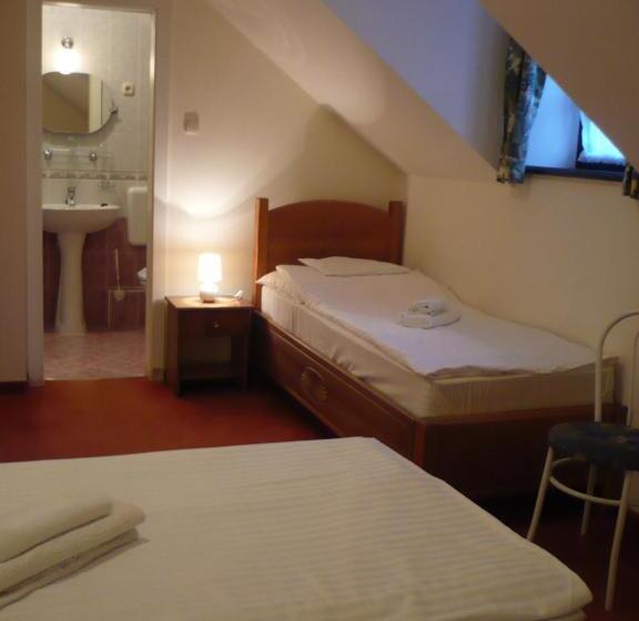 ベッドアンドブレックファースト St. Hubertus étterem és Panzió