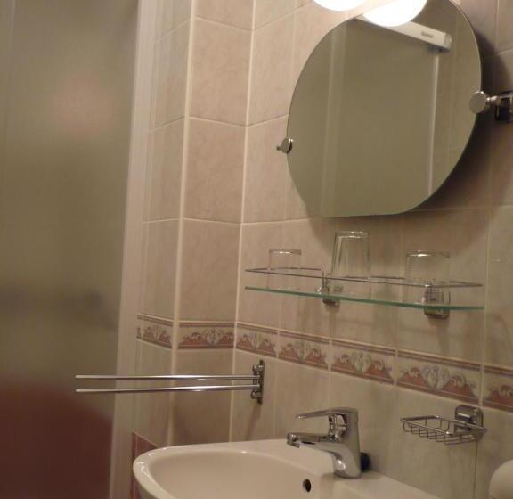 ベッドアンドブレックファースト St. Hubertus étterem és Panzió