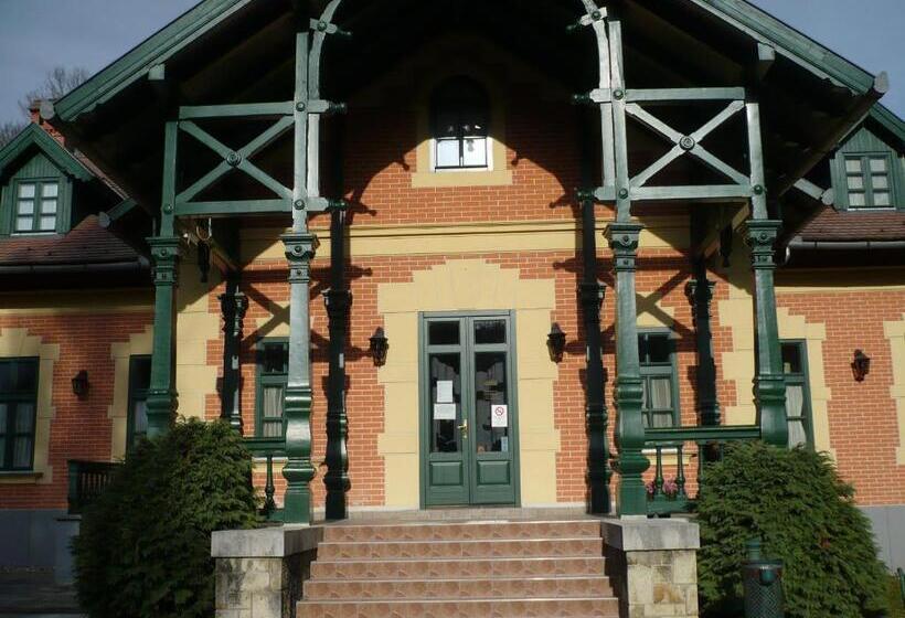 ベッドアンドブレックファースト St. Hubertus étterem és Panzió