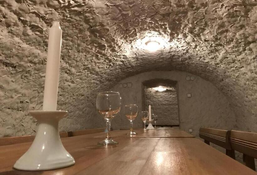 ベッドアンドブレックファースト St. Hubertus étterem és Panzió