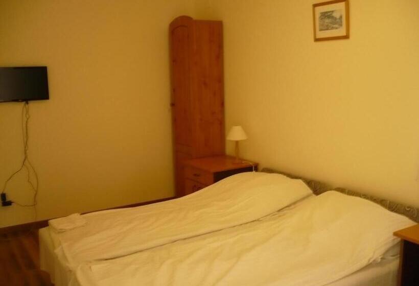 צימר St. Hubertus étterem és Panzió