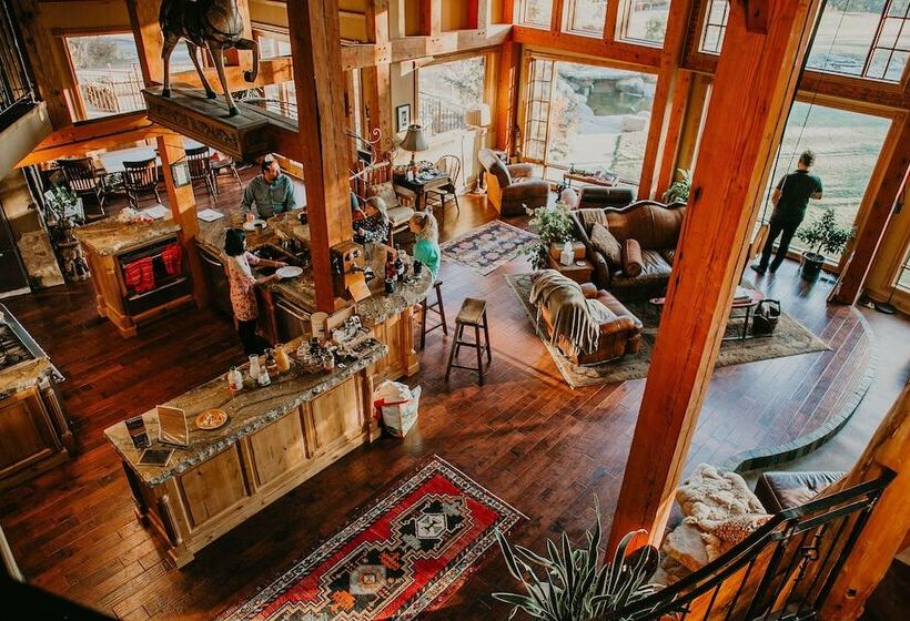 مبيت وإفطار Talus Rock Retreat