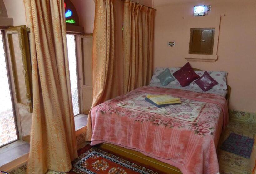 مبيت وإفطار Tanisha Heritage Haweli