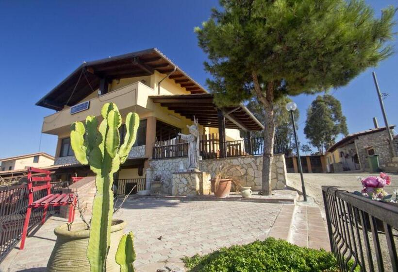 ベッドアンドブレックファースト Villa Jolanda & Carmelo