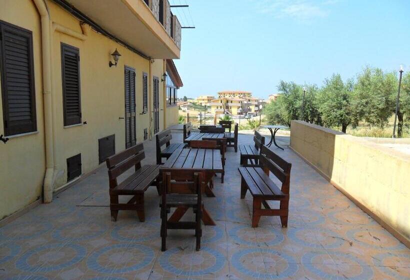 ベッドアンドブレックファースト Villa Jolanda & Carmelo