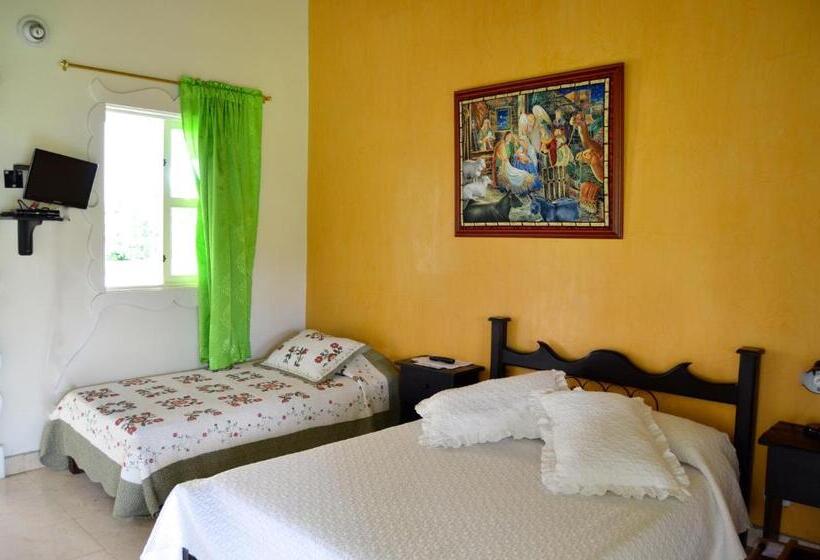 هتل Finca Azulinas