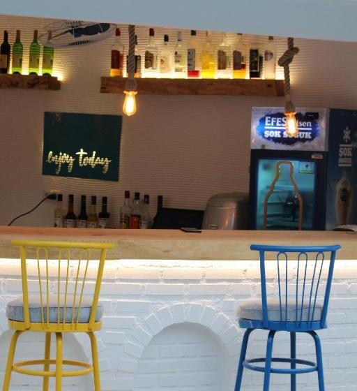 ホテル Calypso Cozy Suites